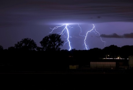 onweer boven de Malpie