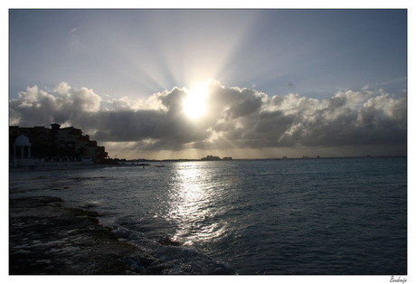 Sun down Cancun