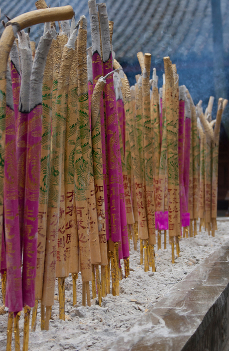 Chinese incense colors