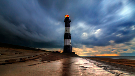 storm over breskens