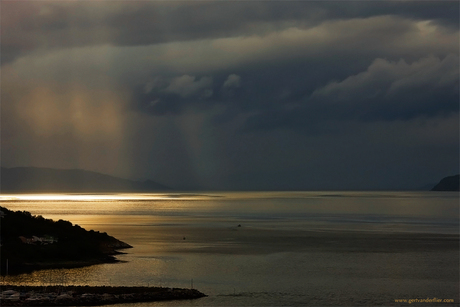 Zonsondergang bij Narvik, Noorwegen.