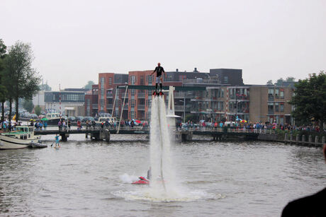 Flyboard Team demonstratie