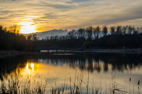 Mooie zonsondergang in de Dordtse Biesbosch