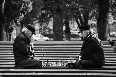 Riga, Letland, schaken in de vrieskou