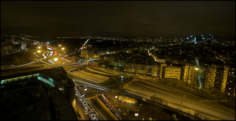 Périphérique de Paris a nuit