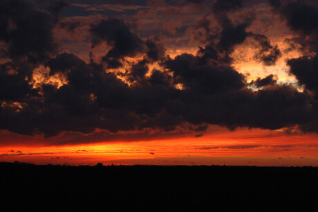 Ondergaande zon 1 Reiderland