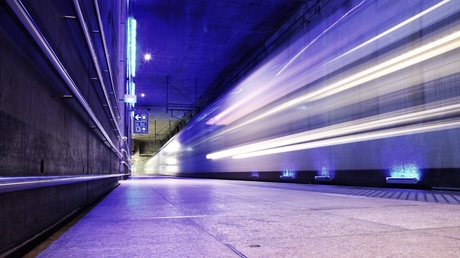 Trein in centraal station Antwerpen