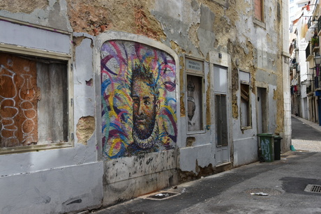 Kunst in een steegje in Lissabon