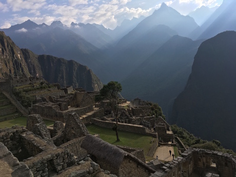 Machu Picchu in nevelen gehuld