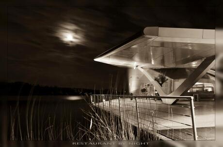 restaurant by night.jpg