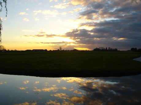 Zonsondergang boven Katwoude