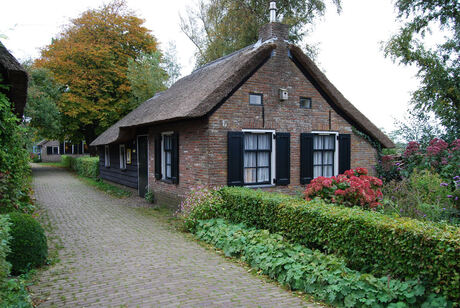 Huisje in Sint-Jansklooster