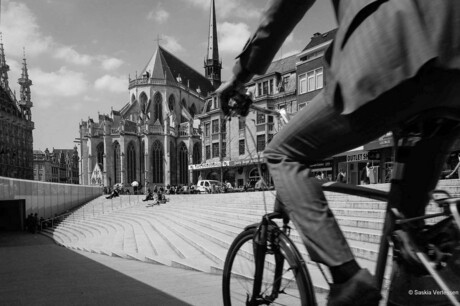 al fietsend door Leuven
