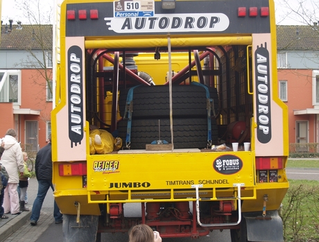 De laadruimte van de Dakar rally Jumbo truck.