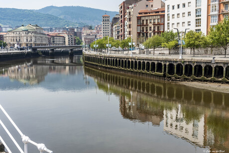 Bilbao - mooie en levendige stad in Baskenland.