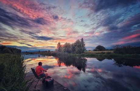 Vissen aan de vecht