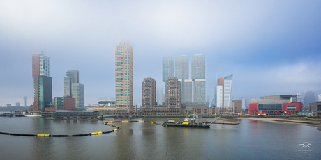 Optrekkende mist in Rotterdam