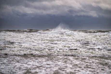 Storm op zee