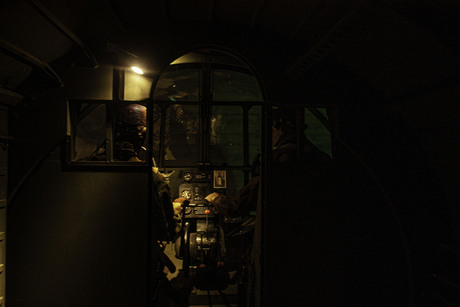 van binnen naar de cockpit