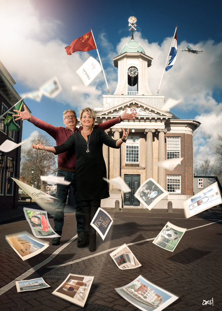 25 jaar getrouwd - Compositing van vrienden die in 2019 25 jaar getrouwd waren. Ze wouden hun herinneringen op a4 papier door de lucht gooien van 25 jaar tot nu.

Binne - foto door photooos op 15-03-2025 - locatie: Westzaan, Nederland - deze foto bevat: glimlach, pak, stropdas