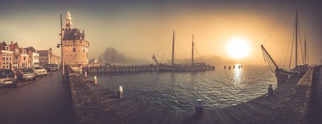 Hoofdtoren in ochtendgloren
