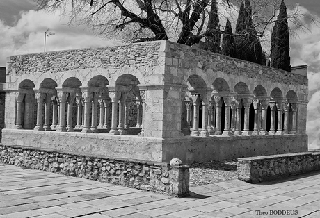 buitemuur van kloostergang 