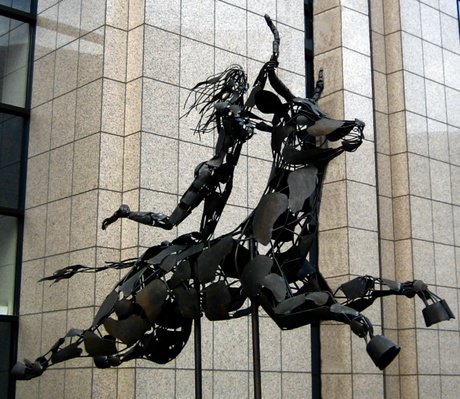 Het Beeld " The Rape of Europa " voor het gebouw van de EU in Brussel
