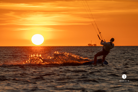 Kite surfing op waddenzee