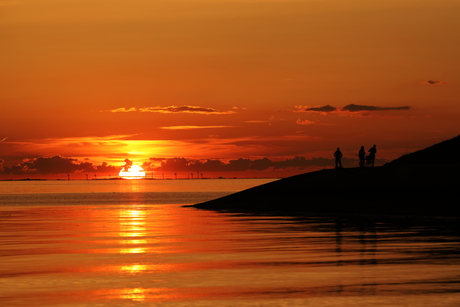 Zonsondergang.