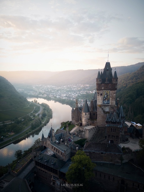 Cochem bij zonsopkomst 