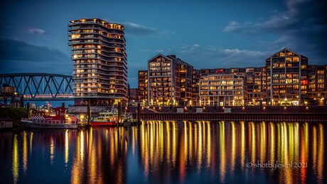 Nijmegen by night