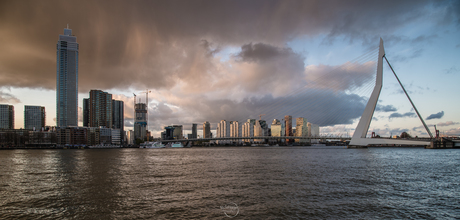 Skyline in de regen