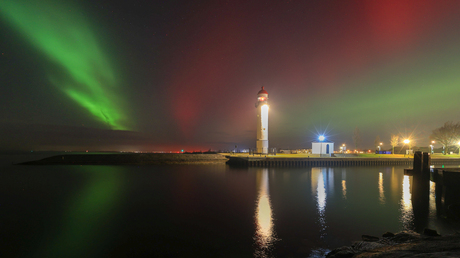 Vuurtoren Hellevoetsluis met Noorderlicht