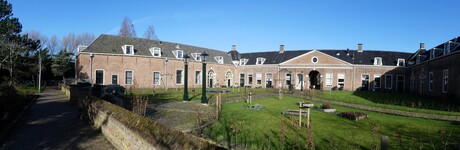 P1230984   Honselersdijk binnenplaats Nederhof  gebouwd  1640  1643 