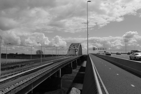 2 bruggen naast elkaar