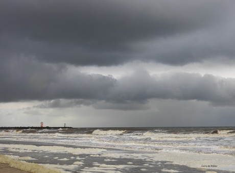 Wolkbreuk in aankomst