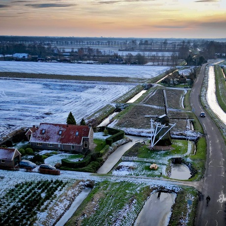 Freaylemamolen in een winterlandschap