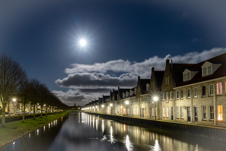 Volle maan Singelkade Middelhanis