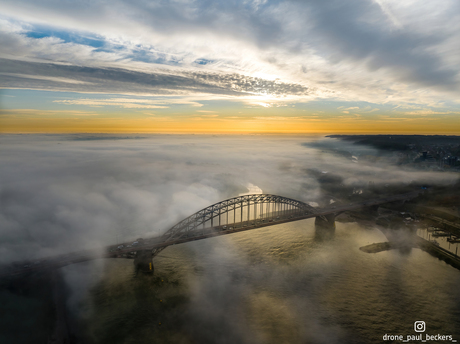 Het moment dat de zon de mist opvreet 😍