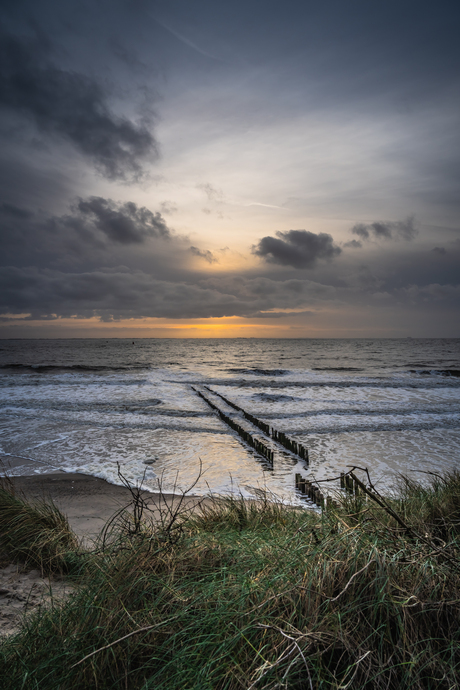 Zonsondergang aan het strand in December