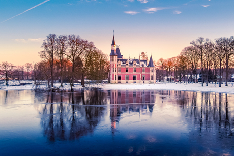 Kasteel d'Aertrycke in de sneeuw