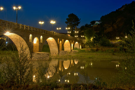 Brug in Berat, Albanië