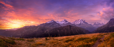 Zonsopkomst in de MONT BLANC valley