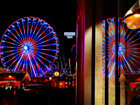 Artistic ferris wheel 05