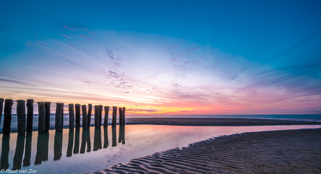 De lucht kleurt prachtig op