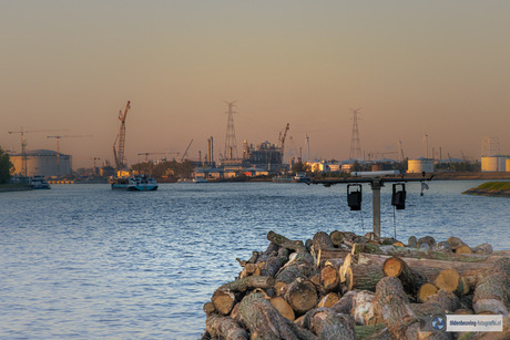 De skyline van de Antwerpse haven 