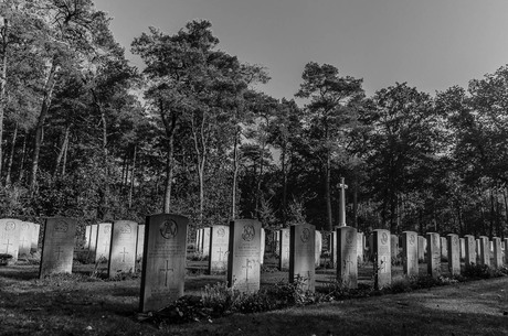 Valkenswaard War Cemetery