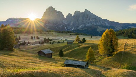 Zonsopkomst Alp di Siusi