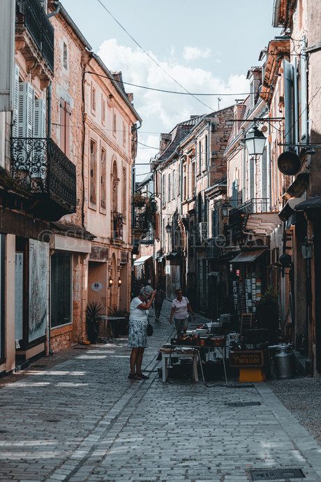 Straatje in Belvès, Frankrijk 