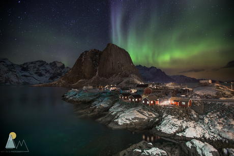 Night at Reine 